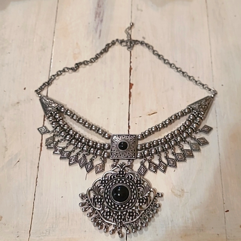 Statement necklace
